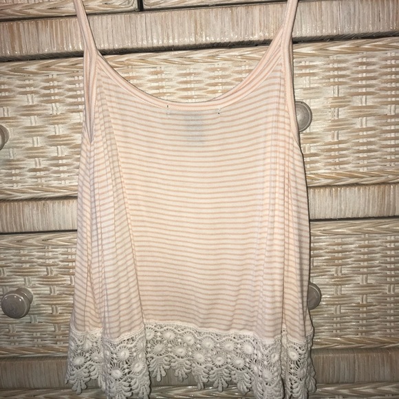 Crop top - Picture 2 of 2